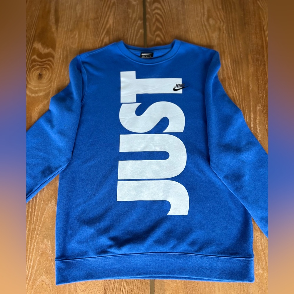 Nike M size sweatshirt